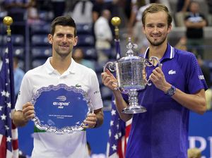 Kalahkan Djokovic, Daniil Medvedev Juara AS Terbuka 2021