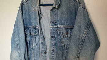 “Jaket Levis ayahku dari taun 1980. Aku sudah memakainya setahun ini.” Foto: Bored Panda