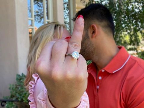 Britney Spears dan Sam Asghari Tunangan