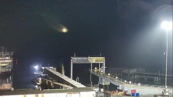 Penampakan nyalanya meteor ini disebabkan oleh panas yang dihasilkan oleh tekanan ram.  