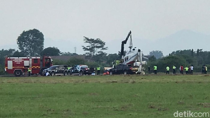 Evakuasi helikopter Kemenhub (Nahda Rizki Utami/detikcom)