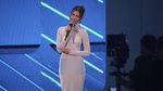 Istri Justin Bieber Tampil Singkat di MTV VMA dengan Baju Putih Tipis