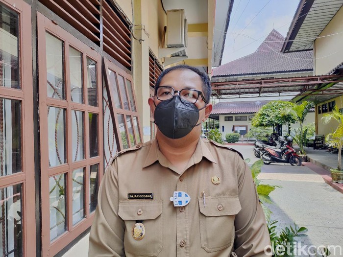 Headshoot Ketua Satgas COVID-19 Kulon Progo, Fajar Gegana.