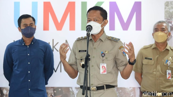 HIPMI Jaya Berikan Bantuan Melalui Program UMKM HIPMI Jaya sebagai salah satu pelaku utama ekonomi di DKI Jakarta memberikan paket donasi kepada pelaku UMKM.