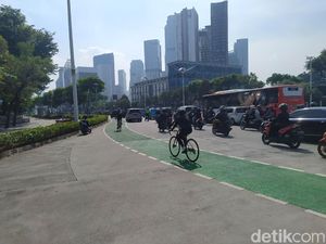 Polisi Putar Balik Mobil Pelat Genap di Gage Sudirman Agar Tak Kena e-TLE