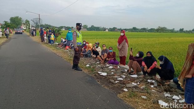 Jokowi kunjungi vaksinasi door to door di Klaten