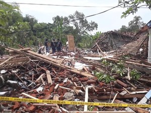 Kondisi Terkini Dua Rumah yang Hancur Dampak Ledakan Bondet di Pasuruan