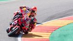 Serangan Bertubi-tubi Marquez untuk Bagnaia di MotoGP Aragon