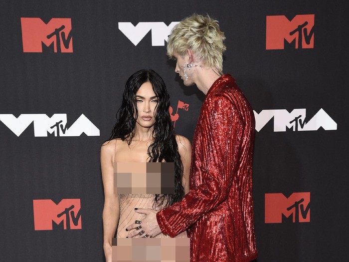 Megan Fox Megan Fox arrives at the MTV Video Music Awards at Barclays Center on Sunday, Sept. 12, 2021, in New York. (Photo by Evan Agostini/Invision/AP)