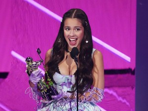 Daftar Lengkap Nominasi American Music Awards 2021, Olivia Rodrigo Berkuasa!