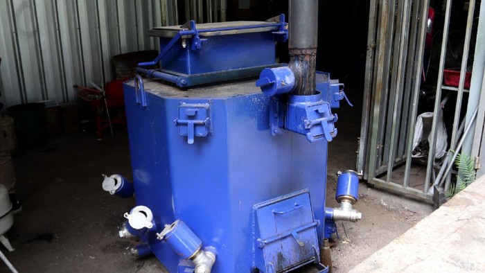 Pemkot Bandung mendapatkan hibah prototipe mesin pengolah sampah atau insinerator buatan Jepang. Mesin tersebut saat ini terus dikembangkan.