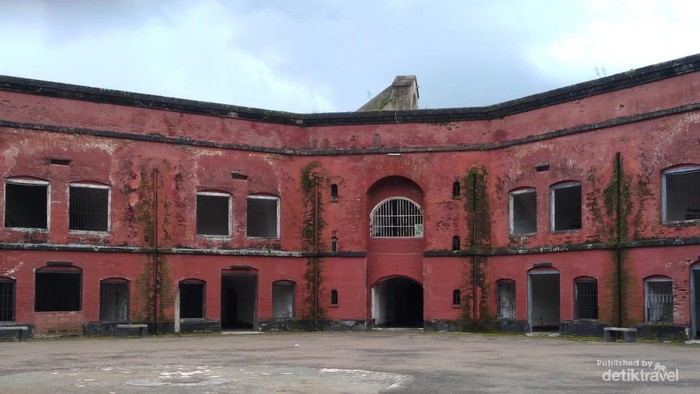 Benteng Van Der Wijck menjadi salah satu wisata sejarah andalan yang ada di Kebumen