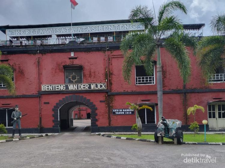Foto: Benteng Van Der Wijck, Wisata Andalan Kebumen