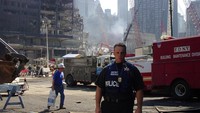 Foto-foto tersebut diberikan oleh para pegawai Secret Service yang menjadi saksi tragedi 9/11.  