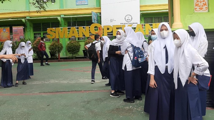 Sekolah tatap muka di SMAN 9 Pekabaru (Raja-detikcom)