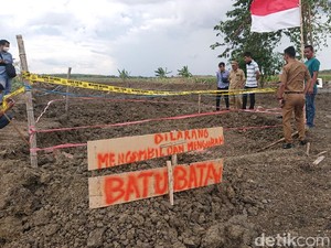 Tumpukan Batu Bata Diduga Struktur Bangunan Kuno Ditemukan di Lamongan