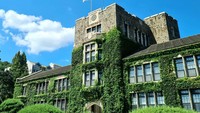 Foto: Instagram Yonsei UniversityYonsei University adalah salah satu dari top three kampus di Korea Selatan. Selain menjadi kampus yang prestisius, Yonsei juga sering menjadi tempat syuting drama Korea. Kampus ini pernah digunakan oleh drama True Beauty, Extraordinary You, When My Love Blooms, Romance is A Bonus Book, Age of Youth 1 dan 2, dan yang akan datang drama Snowdrop yang diperankan Jisoo Blackpink.