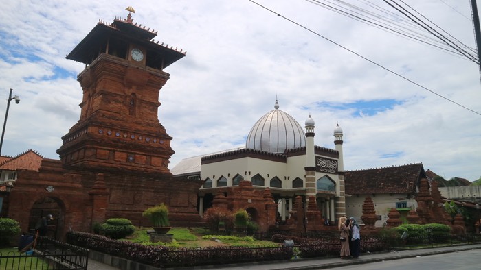 Wisata Religi di Kudus Jadi Pilihan Peziarah Luar Daerah Saat PPKM Level 2