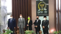 Pada 31 Agustus 2021, Azis Syamsuddin terakhir kali terlihat di gedung DPR, Senayan, Jakarta, dalam konferensi pers ulang tahun ke-76 DPR. Sejak saat itu hingga hari ini, sosok Azis belum terlihat lagi di gedung DPR. (Foto: Eva/detikcom)
