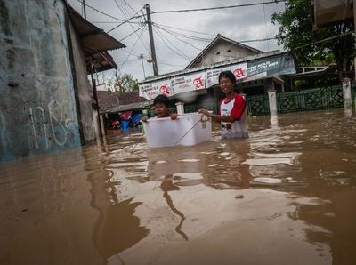Intensitas Hujan Tinggi, Rangkasbitung Terendam Banjir