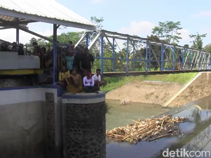 Mayat Bayi Ditemukan Bercampur Sampah di Sungai Bondoyudo Lumajang