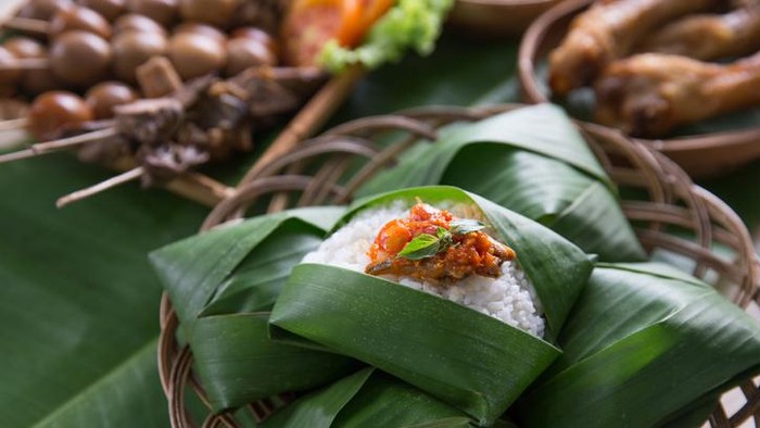 Fakta Menarik Nasi Kucing yang Menjadi Sajian Khas Angkringan