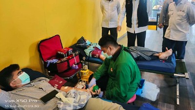 Golkar Gelar Vaksinasi COVID-19 untuk Sopir KWK