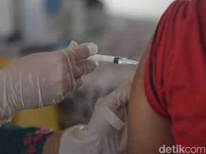 Targetkan 70% Penduduk Divaksin, Pemerintah: Tak Perlu Pilih-pilih Vaksin