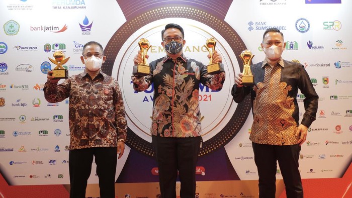 JIEP Raih Penghargaan TOP BUMD Award 2021 TOP BUMD Award 2021 telah sukses digelar. PT Jakarta Industrial Estate Pulogadung (JIEP) meraih 3 penghargaan.