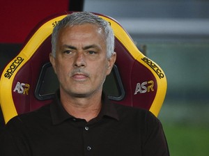 Mourinho Ingin Bawa Roma Juara Conference League Bukan Demi Rekor