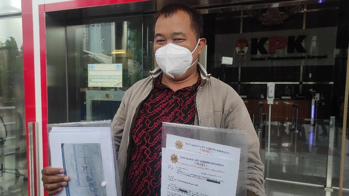 MAKI Klaim Punya Transaksi Mencurigakan Eks Bupati Kukar (Foto: Azhar/detikcom)