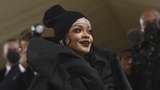 Rihanna Tetap Kece Pakai Beanie ke Met Gala 2021