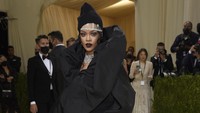 Rihanna adalah penggemar Met Gala. Ini adalah Met Gala ketujuhnya. Foto: Invision/Evan Agostini