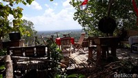 Boy pun mengaku bahwa saat ini sudah banyak pengunjung yang mengajukan reservasi ke Watu Lumbung. Bahkan, pihaknya sudah menyiapkan 6M dan 1P untuk menyambut pembukaan Watu Lumbung, yaitu menu sehat dan pikiran sehat. (Pradito Rida Pertana/detikTravel)