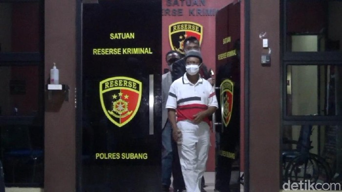 Yosep, usai menjalani pemeriksaan di Polres Subang