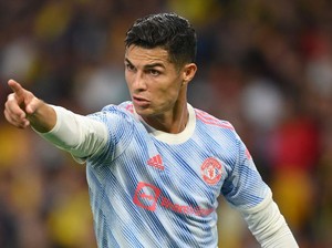 Cristiano Ronaldo: Saya Akan Bungkam Kritik dengan Gelar!