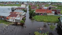 Sebanyak 13 kelurahan di wilayah tersebut trendam.