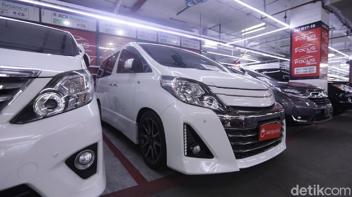 Dealer Mobil Mewah Bekas Focus Motor