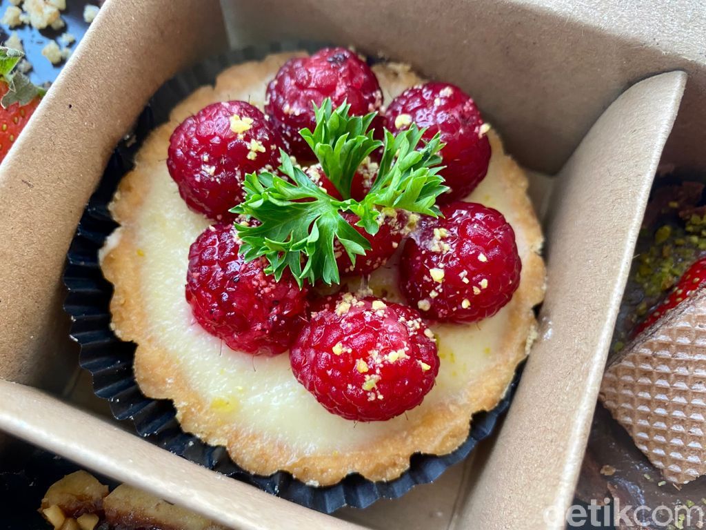 Emily's Bakehouse: Tart Buah ala Korea yang Cantik dan Manis Segar!