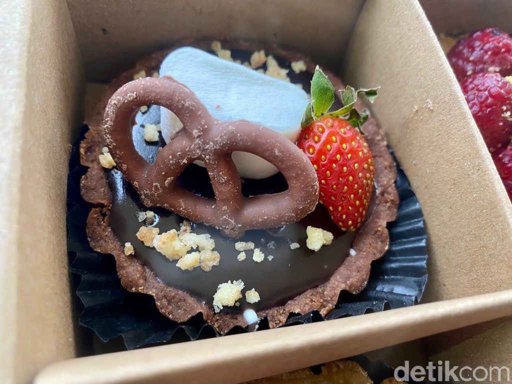 Emily's Bakehouse: Tart Buah ala Korea yang Cantik dan Manis Segar!