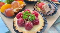 Tiap tart ini dijual mulai dari Rp 12.500 per buah untuk ukuran tartlet dan Rp 30.000 per buah untuk ukuran mini. Bisa juga pesan Package Pie yang harganya mulai dari Rp 265.000.