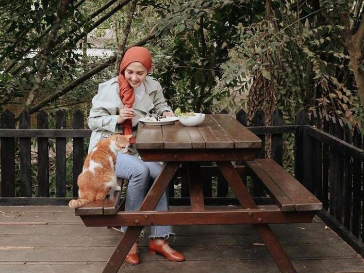 Mama Sofia Ikatan Cinta Ternyata Gemar Cicip Makanan Enak