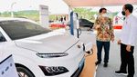 Gaya Jokowi Resmikan Pabrik Baterai Mobil Listrik Pertama di ASEAN