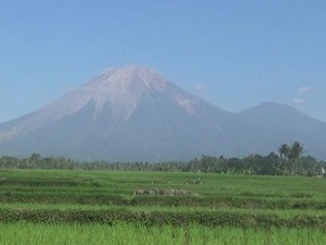 Sudah Tahu Apa Gunung Tertinggi di Pulau Jawa?