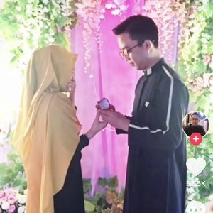 Tidak Jodoh, Kisah Viral Pria yang Rias Mantan Tunangannya Saat Menikah Tidak Jodoh, Kisah Viral Pria yang Rias Mantan Tunangannya Saat Menikah
