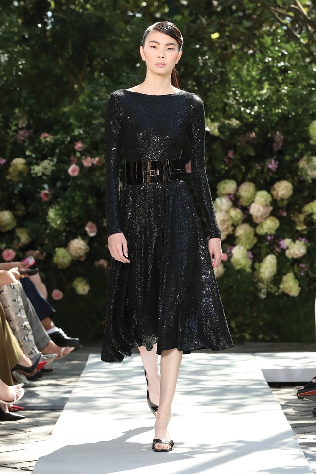 Fashion show koleksi Michael Kors Spring/Summer 2021 di di New York Fashion Week 2021. Foto: Dok. Courtesy of Michael Kors.