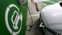 Adapun konsorsium tersebut terdiri dari Hyundai Motor Company, KIA Corporation, Hyundai Mobis, dan LG Energy Solution dan dari Indonesua ada PT Industri Baterai Indonesia atau Indonesia Battery Corporation (IBC). Getty Images/Brendon Thorne