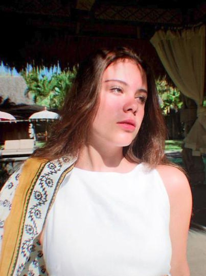 Manuella Aziza, cantik banget
