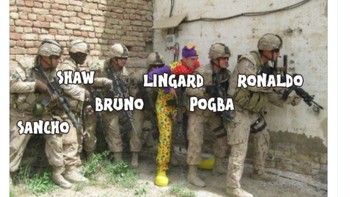 Lingard digambarkan sebagai badut. Foto: Twitter