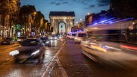 Bagi wisatawan yang tak bisa datang ke Paris untuk melihat Wrapped secara langsung bisa melihatnya melalui streaming di YouTube.  